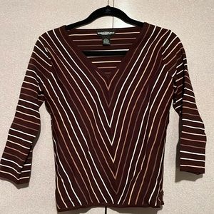 World republic 3/4 sleeve v-neck striped top